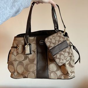 Coach shoulder bag with matching wristlet